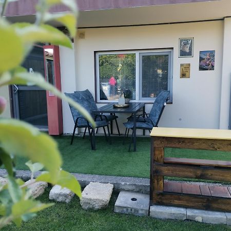 南埃福列Miri'S House公寓 外观 照片